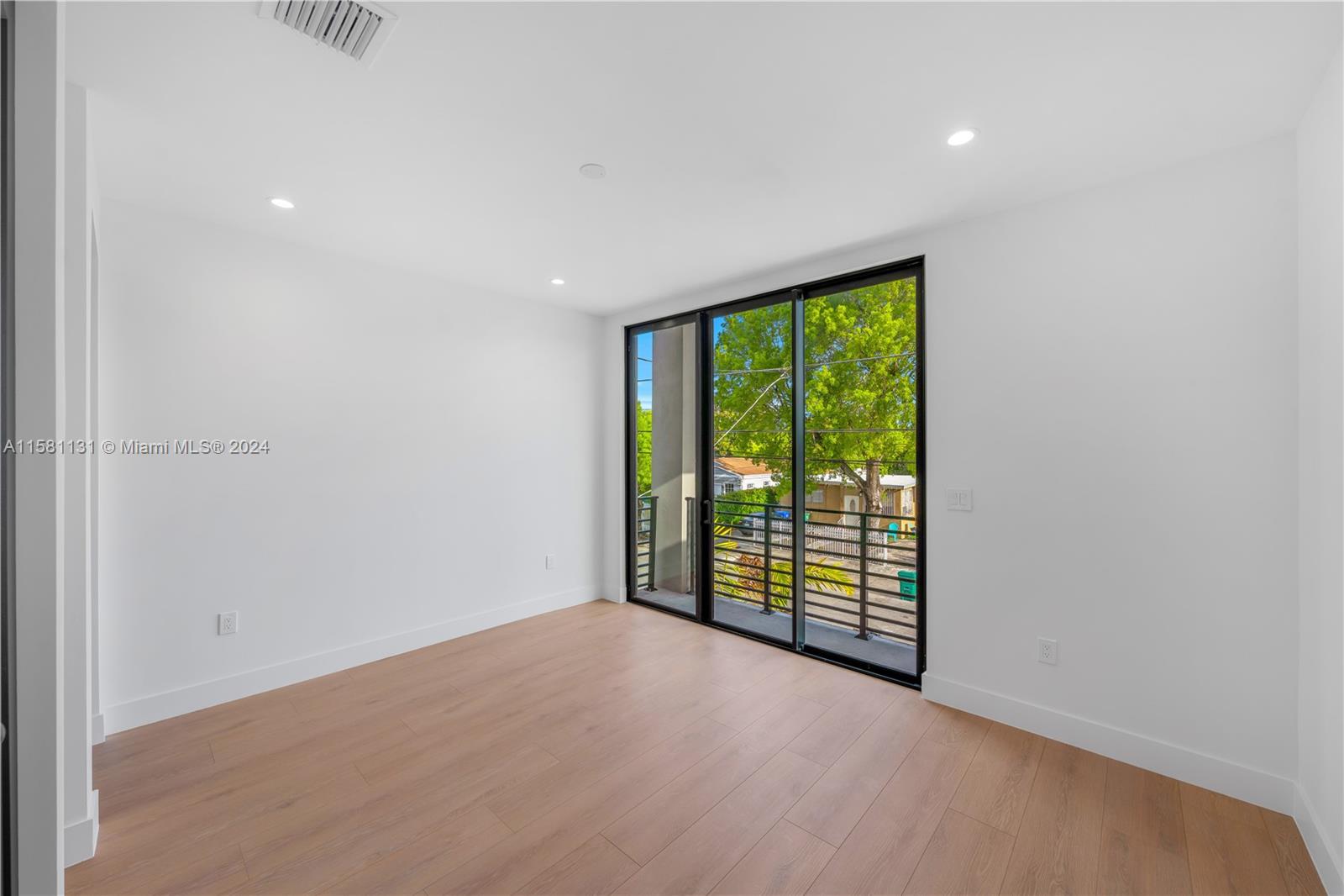 277 NW 50th St Unit: Villa Palma
