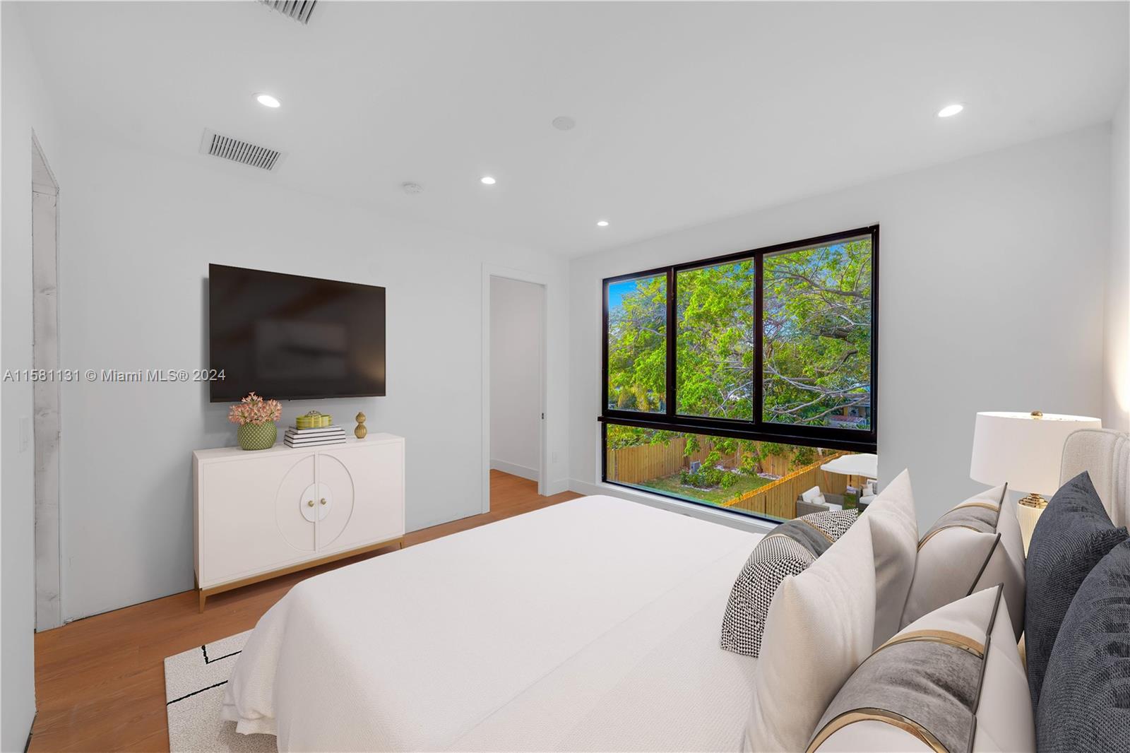 277 NW 50th St Unit: Villa Palma