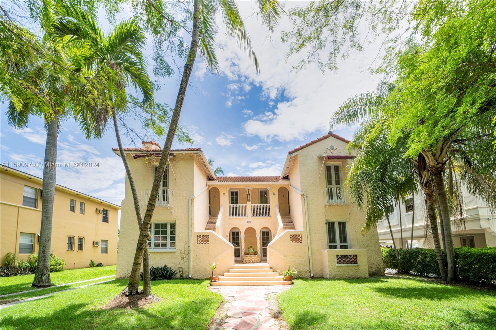 902 Salzedo St # 1