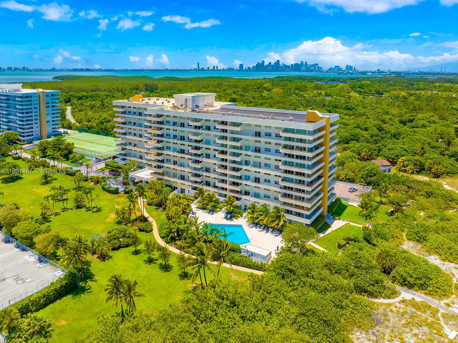 177 Ocean Lane Dr # 207