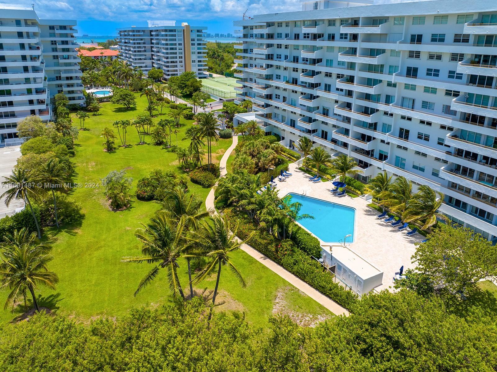 177 Ocean Lane Dr # 207