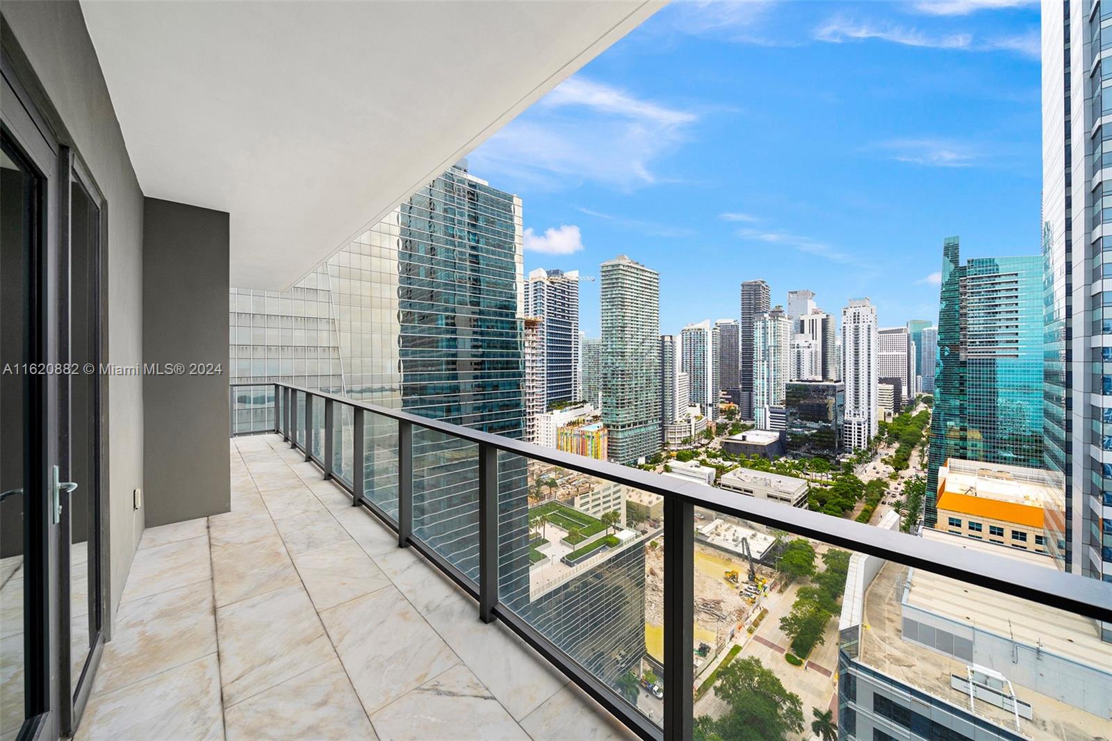 1451 Brickell Ave # 3004