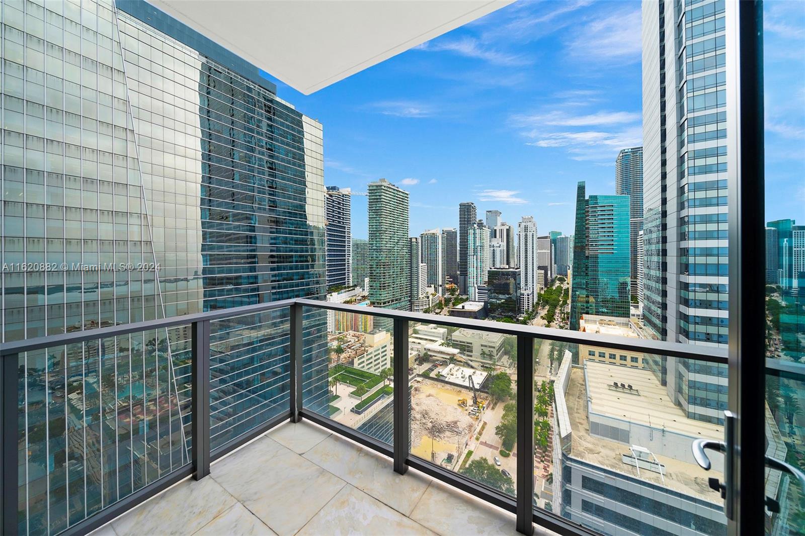 1451 Brickell Ave # 3004