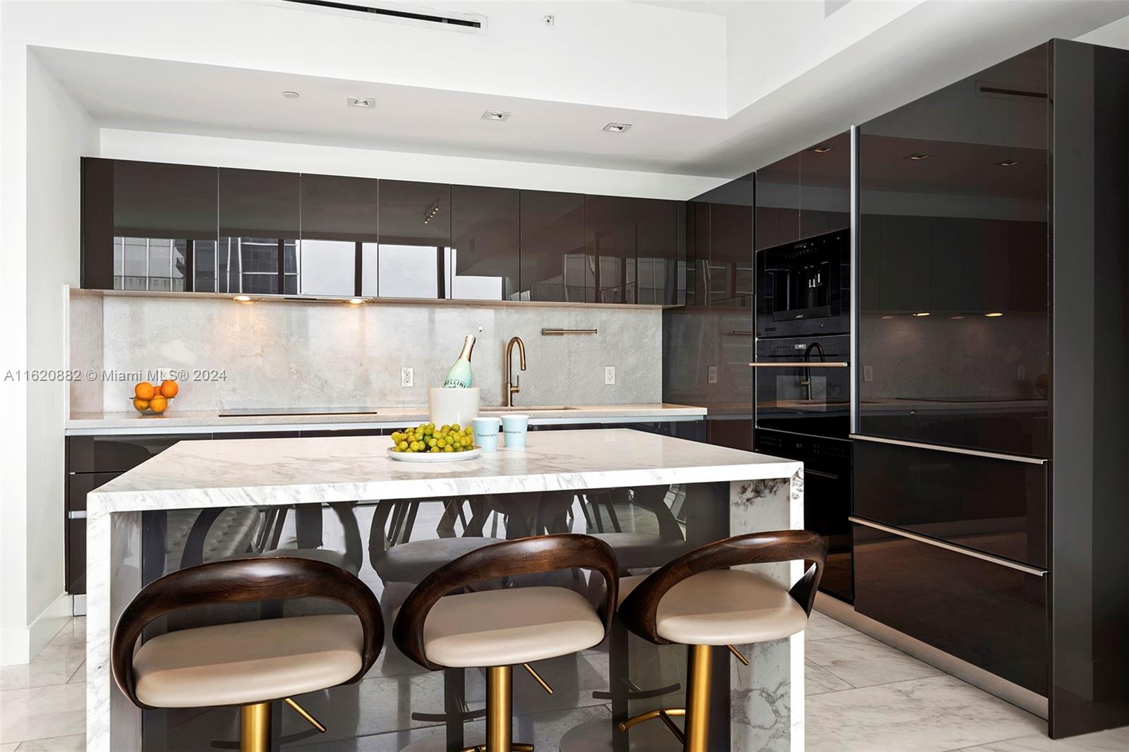 1451 Brickell Ave # 3004