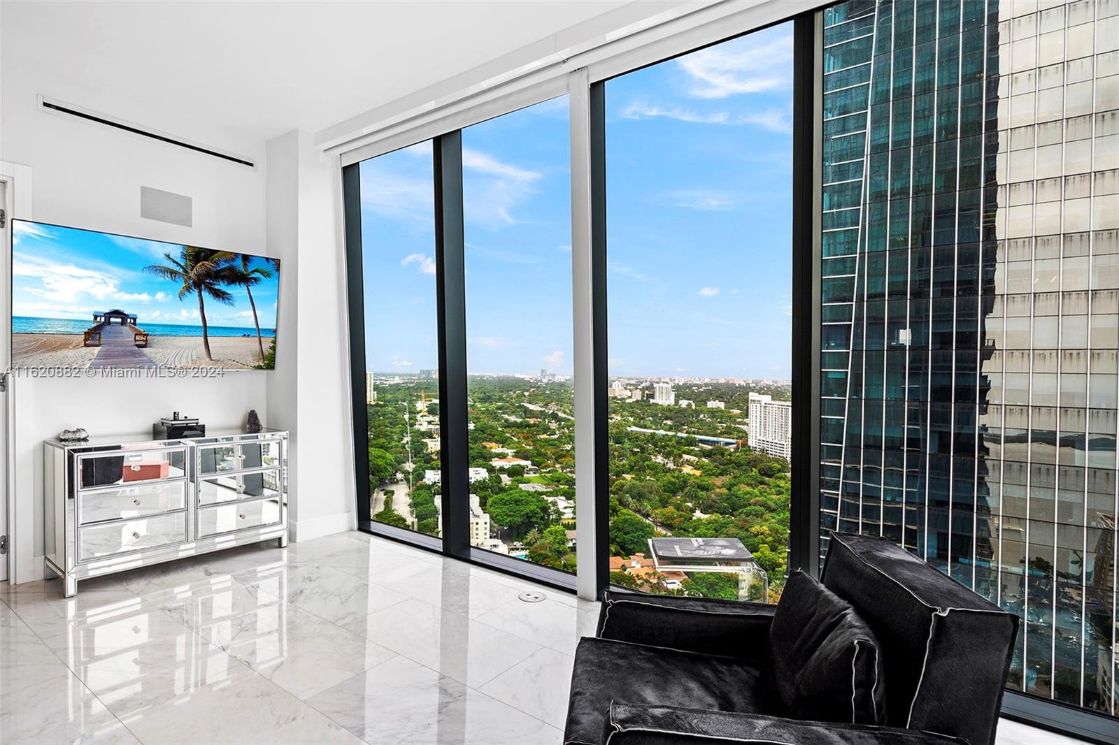 1451 Brickell Ave # 3004