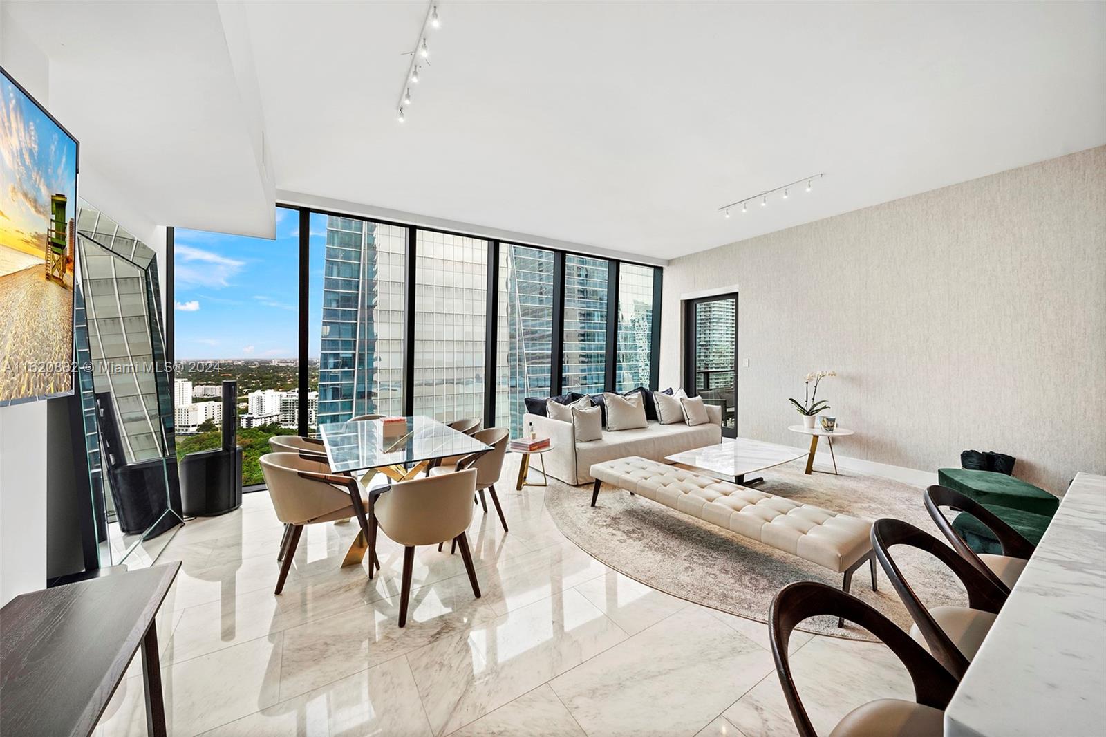 1451 Brickell Ave # 3004