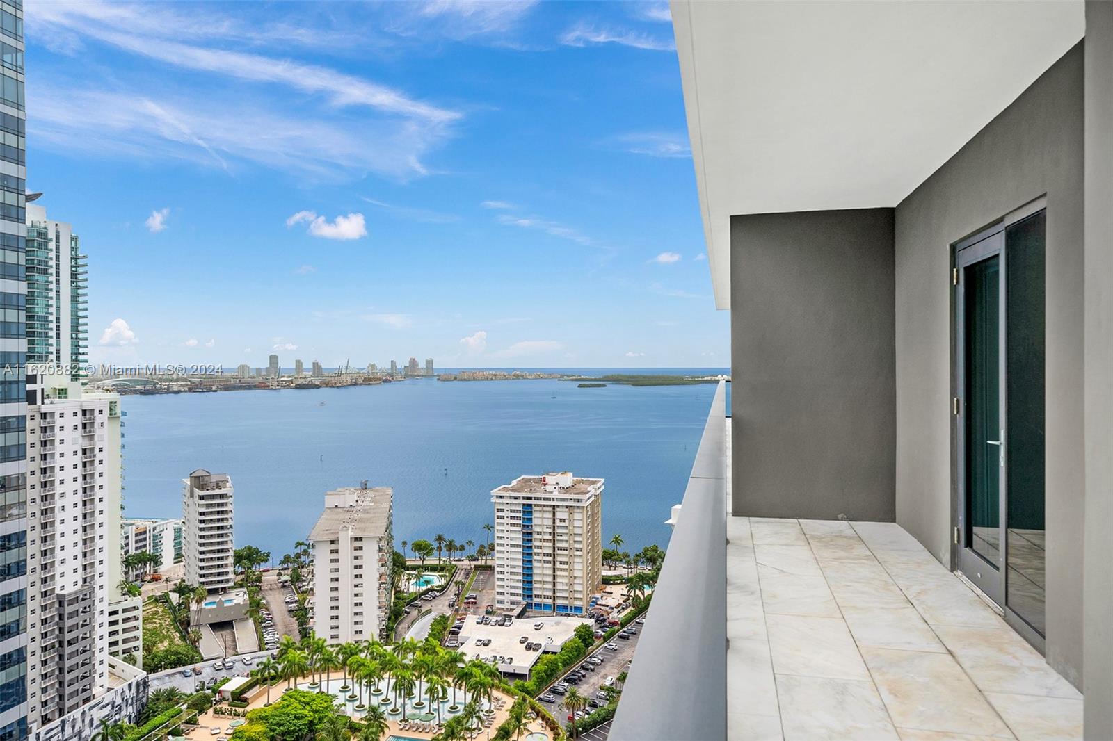 1451 Brickell Ave # 3004