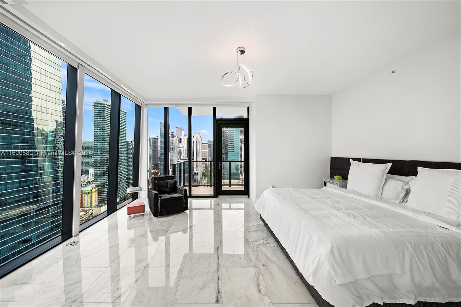1451 Brickell Ave # 3004