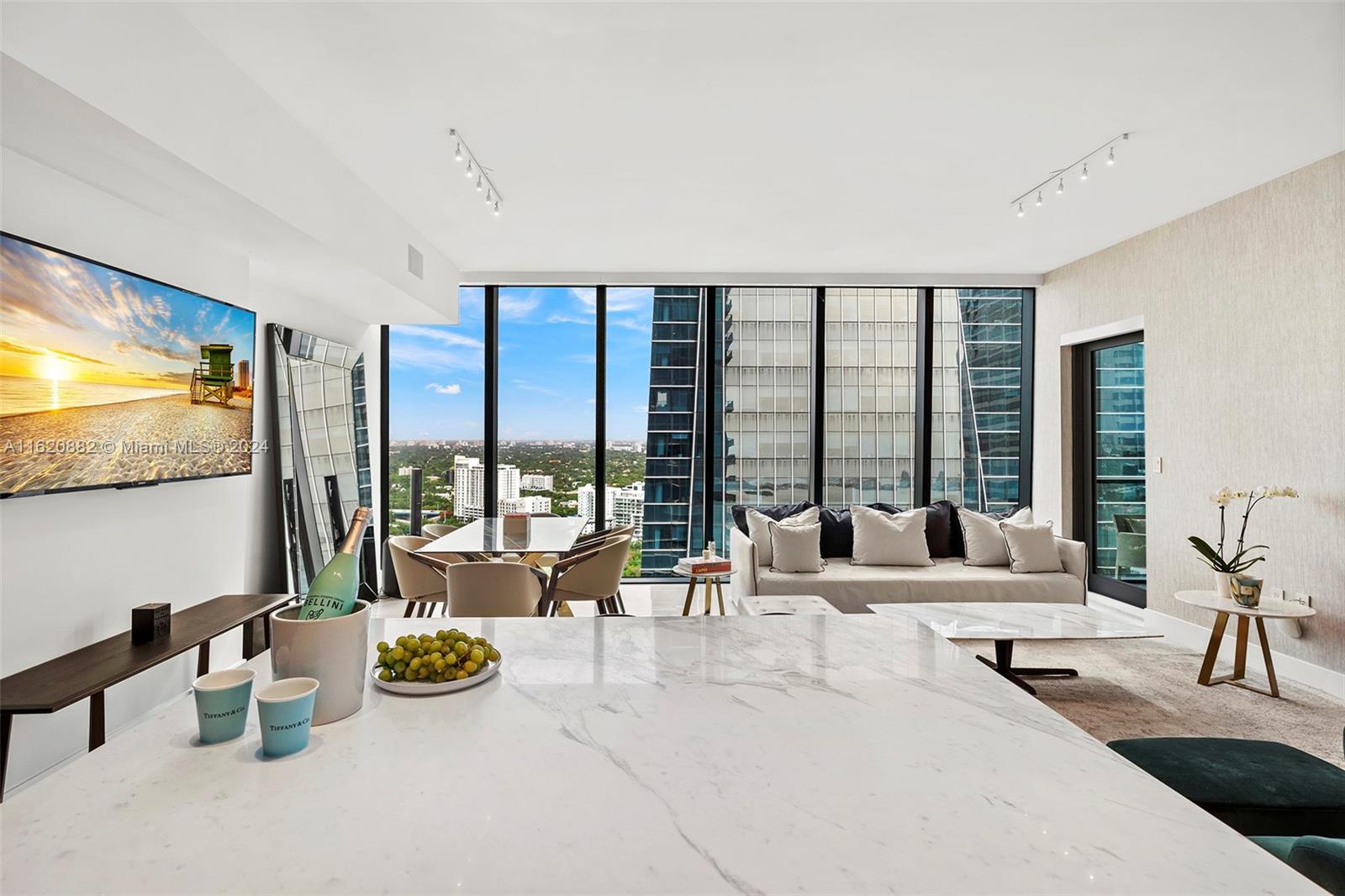 1451 Brickell Ave # 3004
