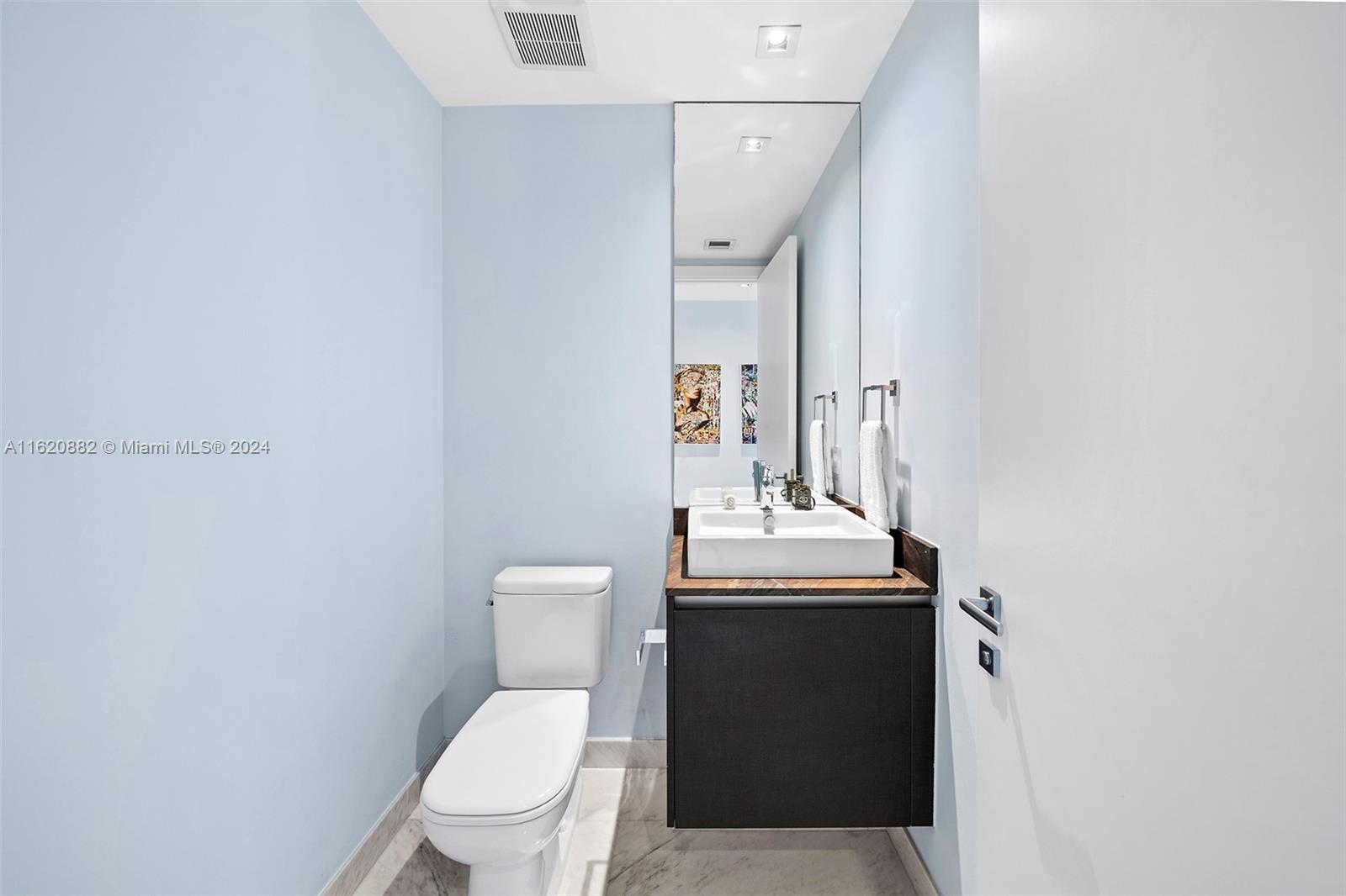 1451 Brickell Ave # 3004