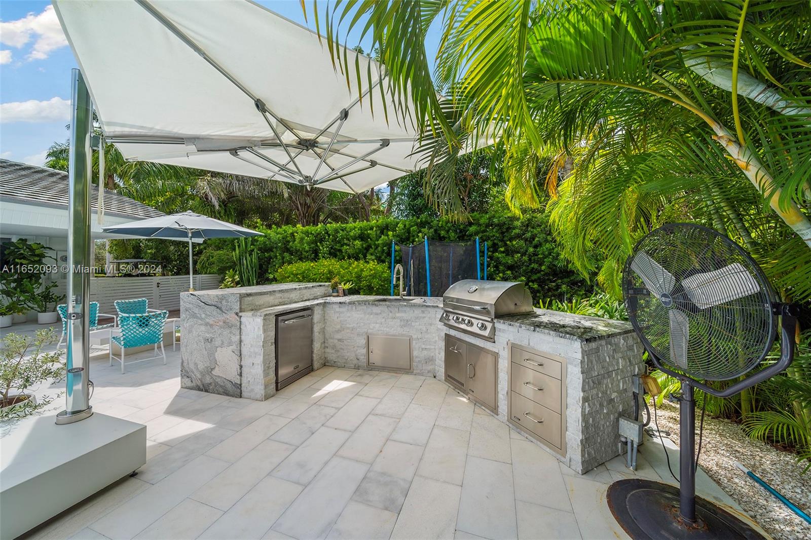 495 Campana Ave