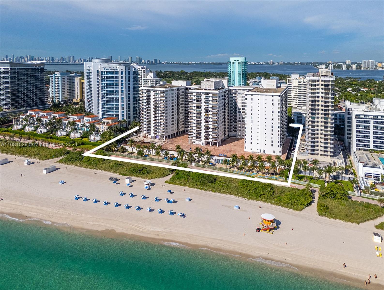 6039 Collins Ave # 1129