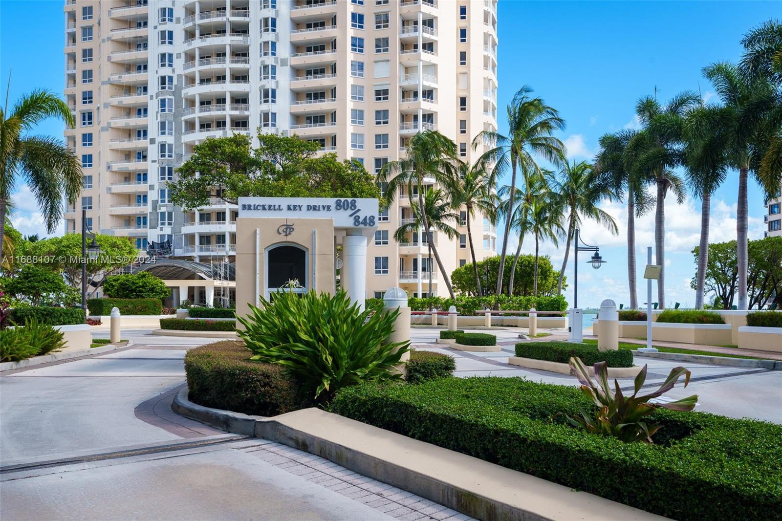 808 Brickell Key Dr # 2503