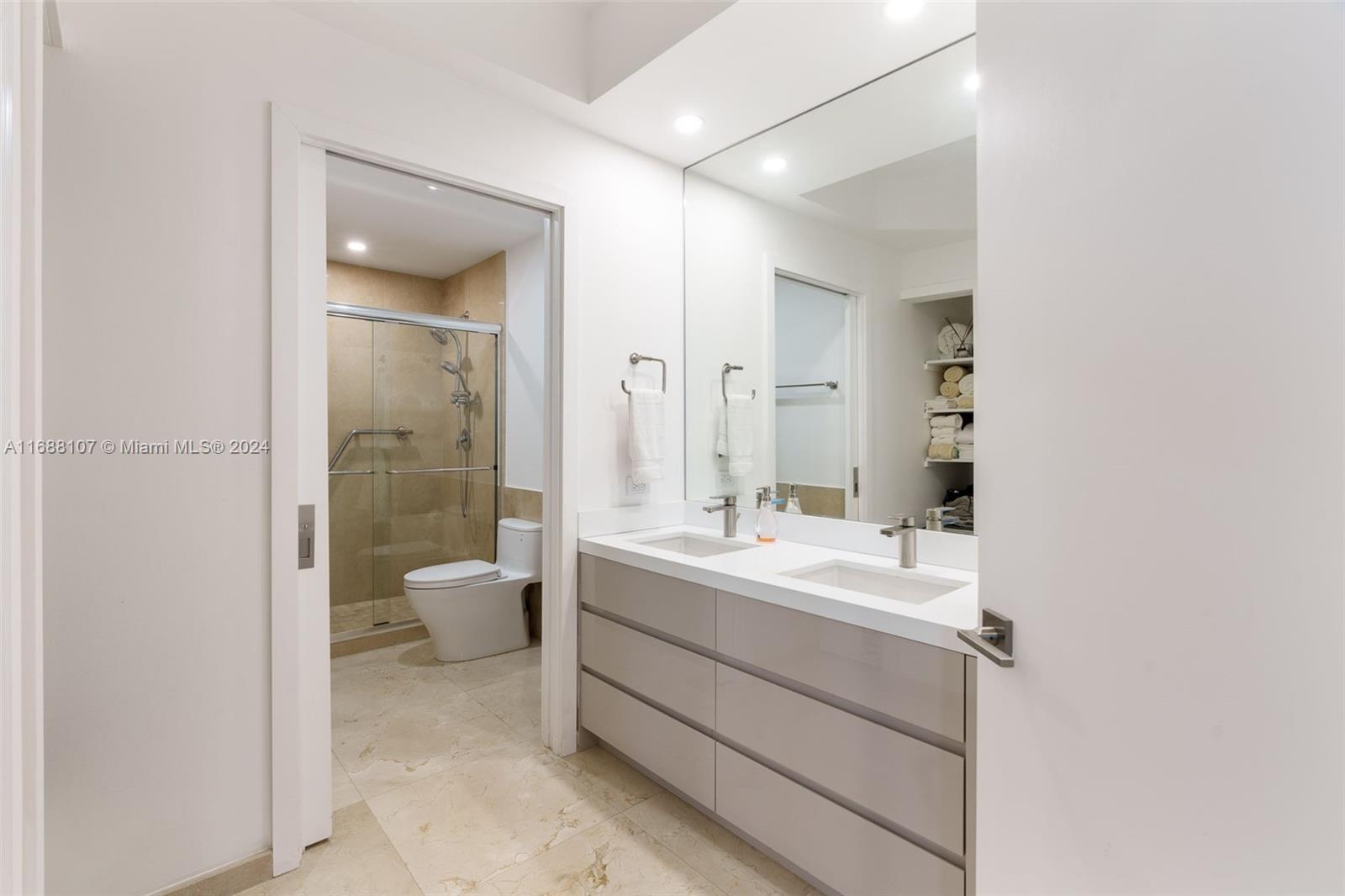808 Brickell Key Dr # 2503