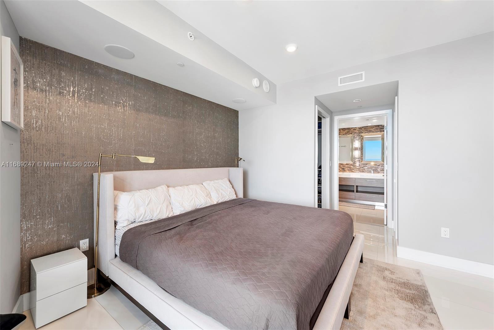 1300 S Miami Ave Unit: 3402