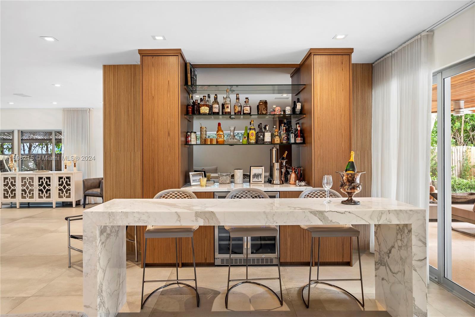 110 Venetian Way