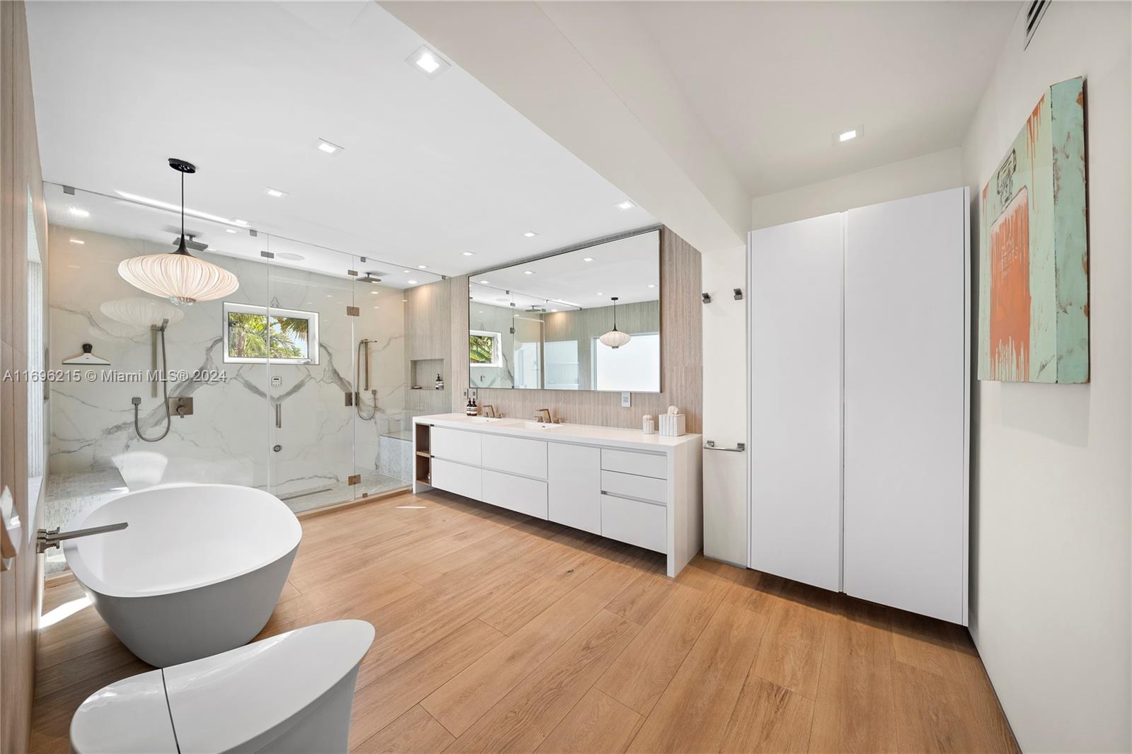 110 Venetian Way