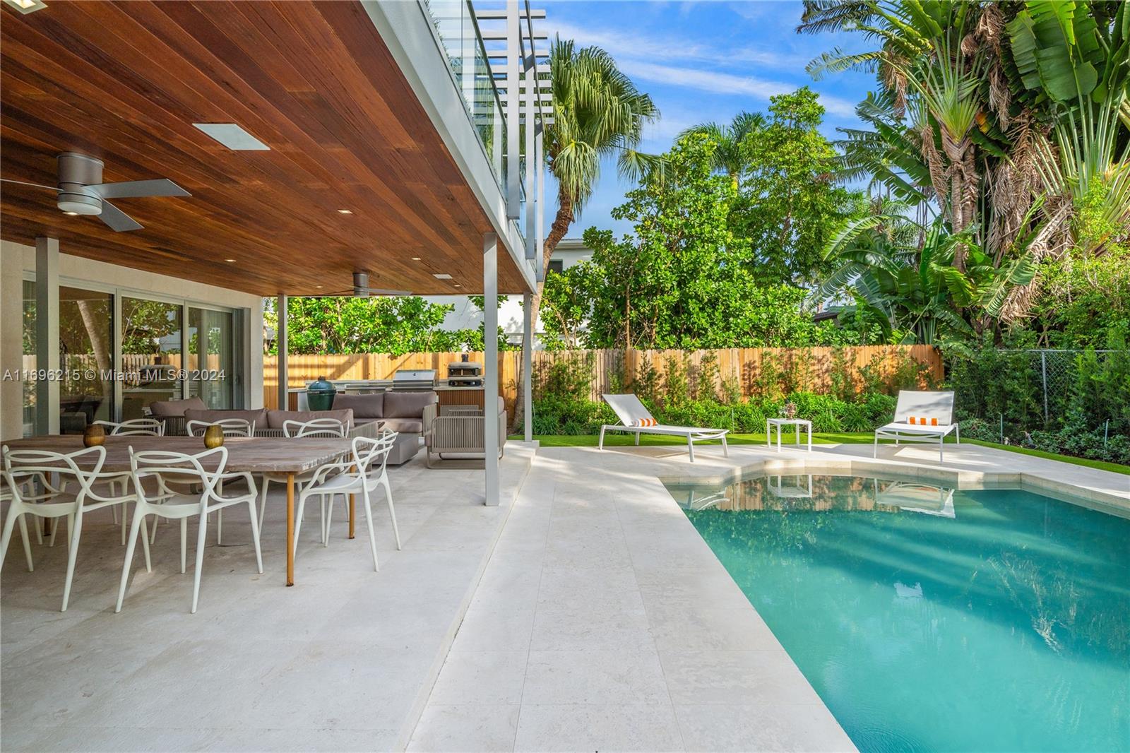 110 Venetian Way