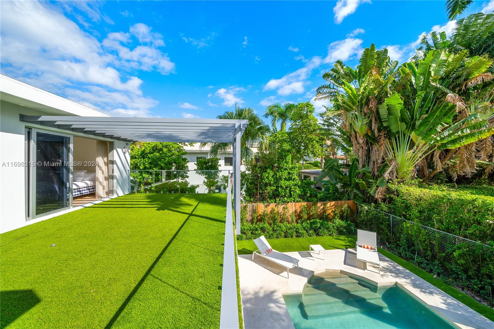 110 Venetian Way