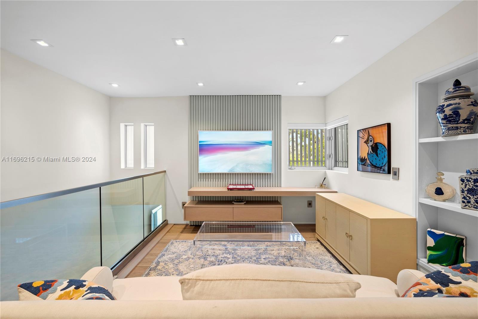 110 Venetian Way