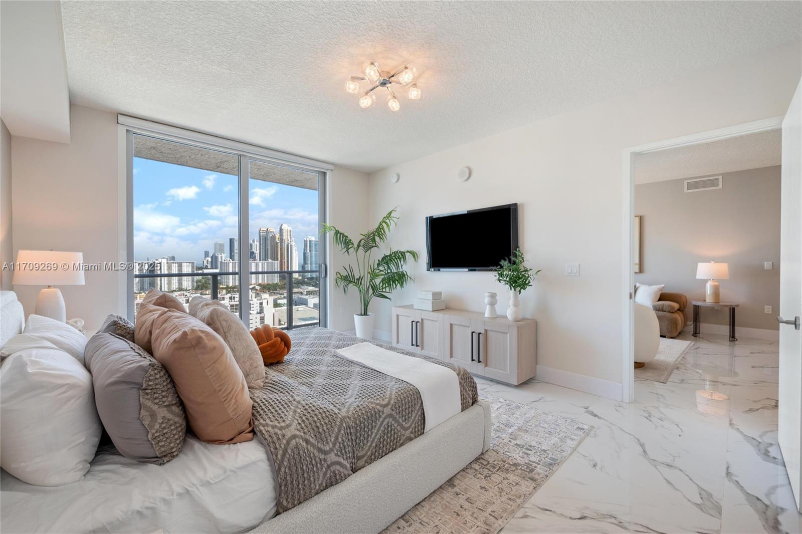 300 Sunny Isles Blvd # 2105 Unit: 4-2105