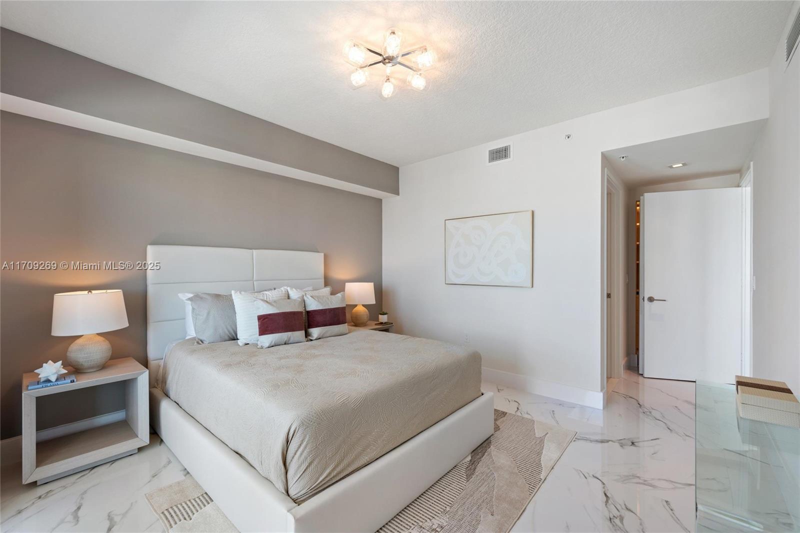 300 Sunny Isles Blvd # 2105 Unit: 4-2105