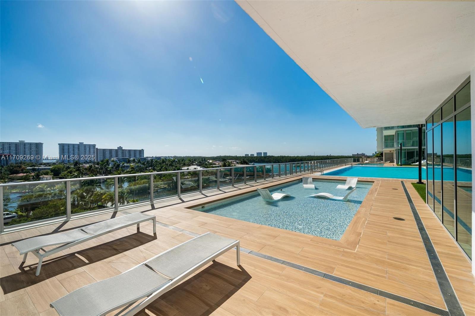 300 Sunny Isles Blvd # 2105 Unit: 4-2105