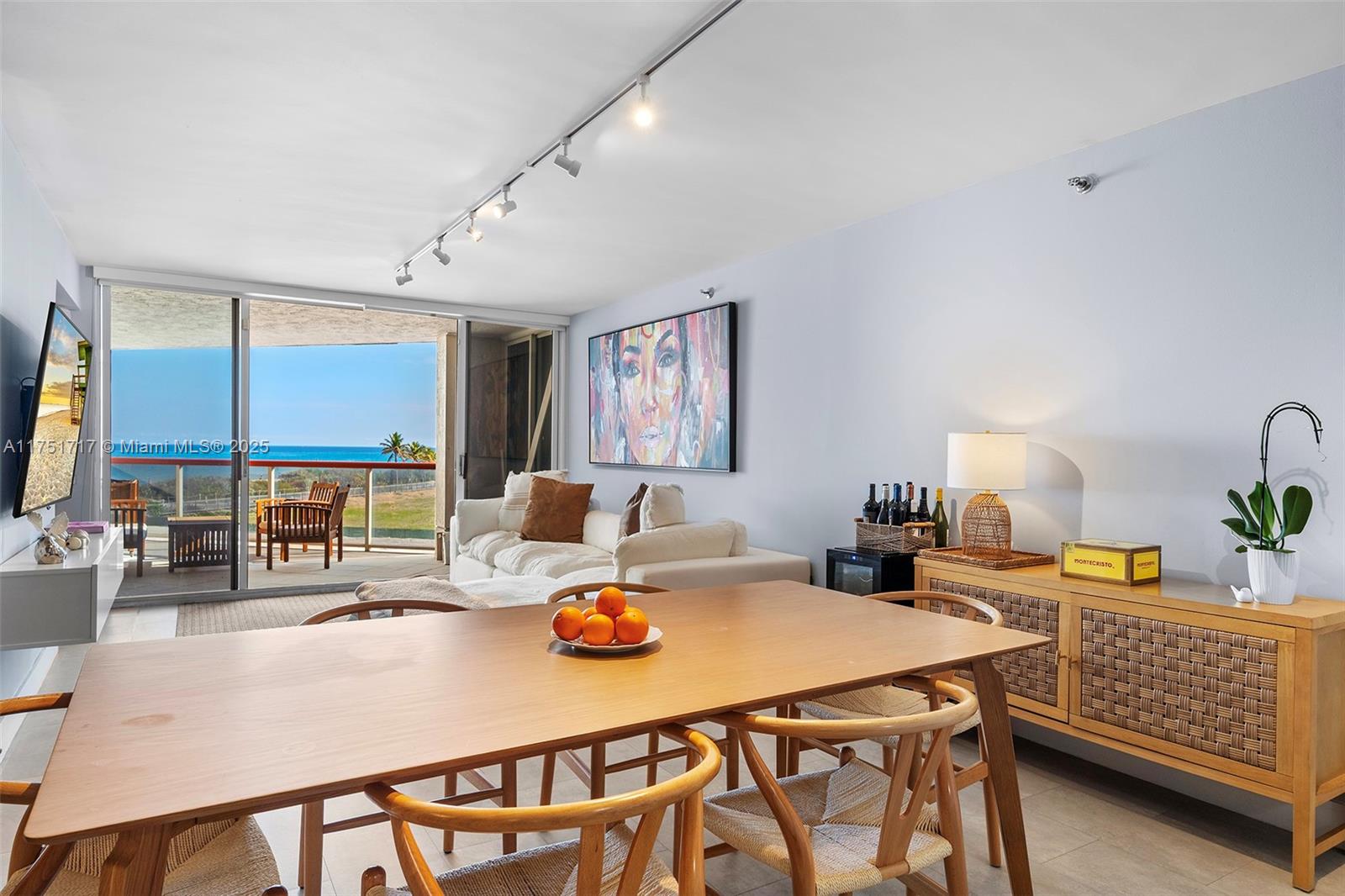 6767 Collins Ave # 302