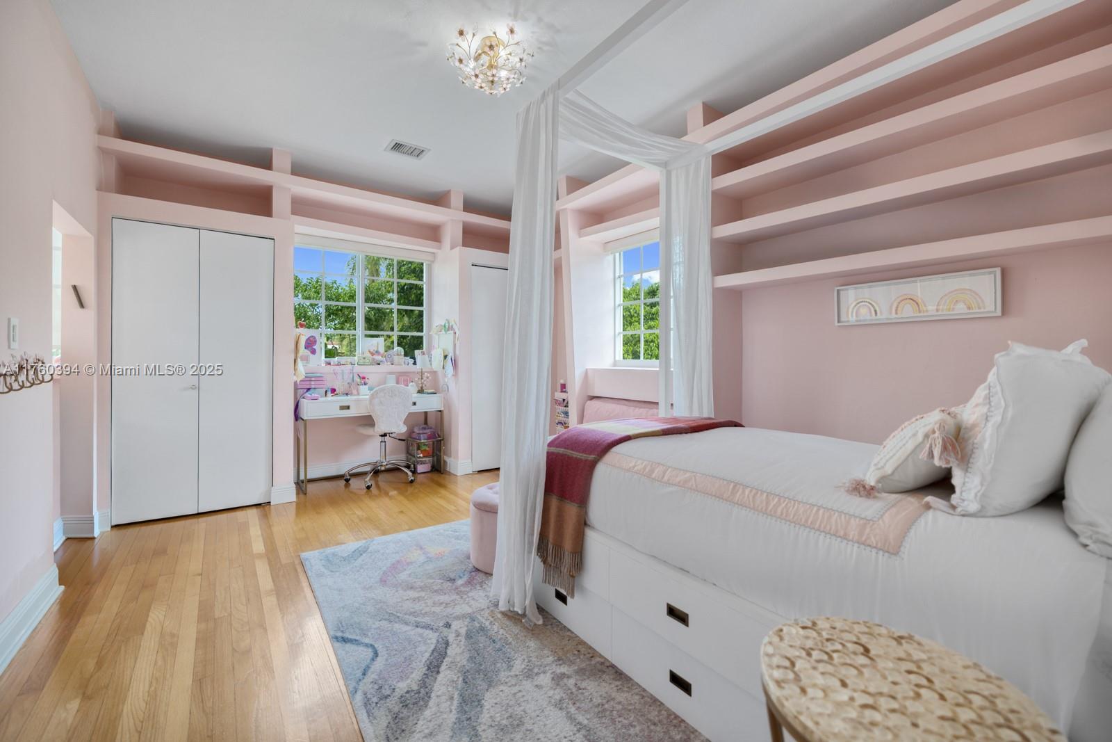 4459 Sheridan Ave