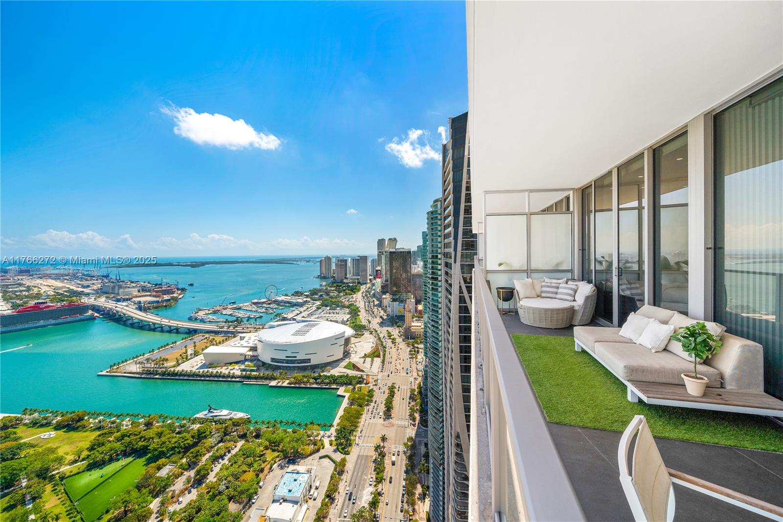 1100 Biscayne Blvd # 5303