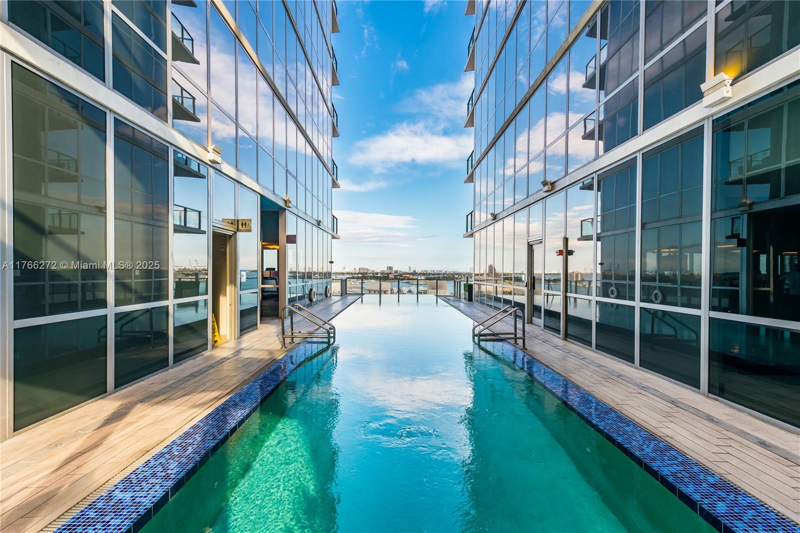 1100 Biscayne Blvd # 5303