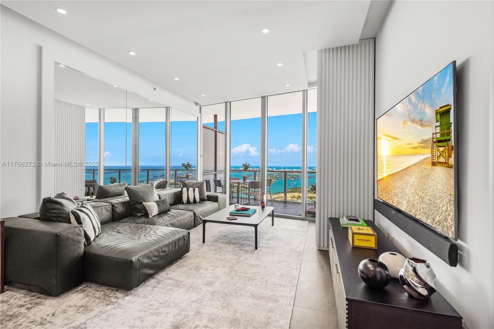 1100 Biscayne Blvd # 5303