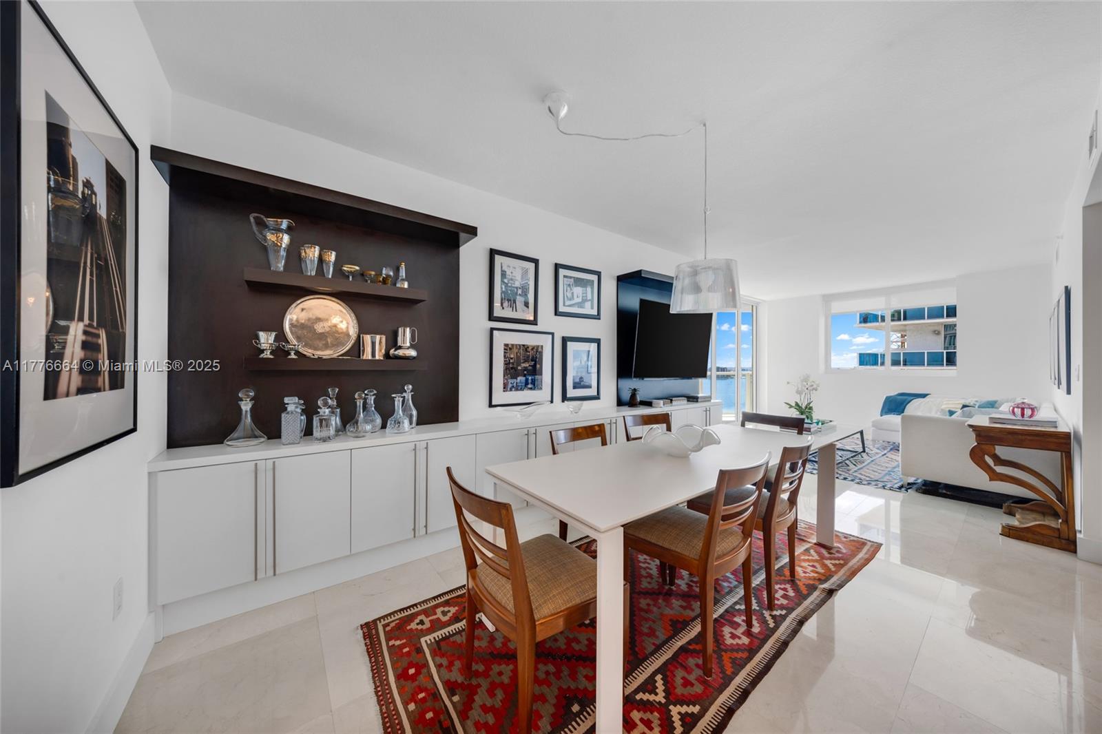 665 NE 25th St # 1201