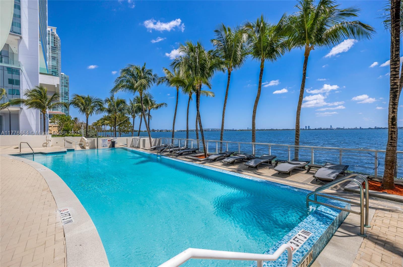 665 NE 25th St # 1201