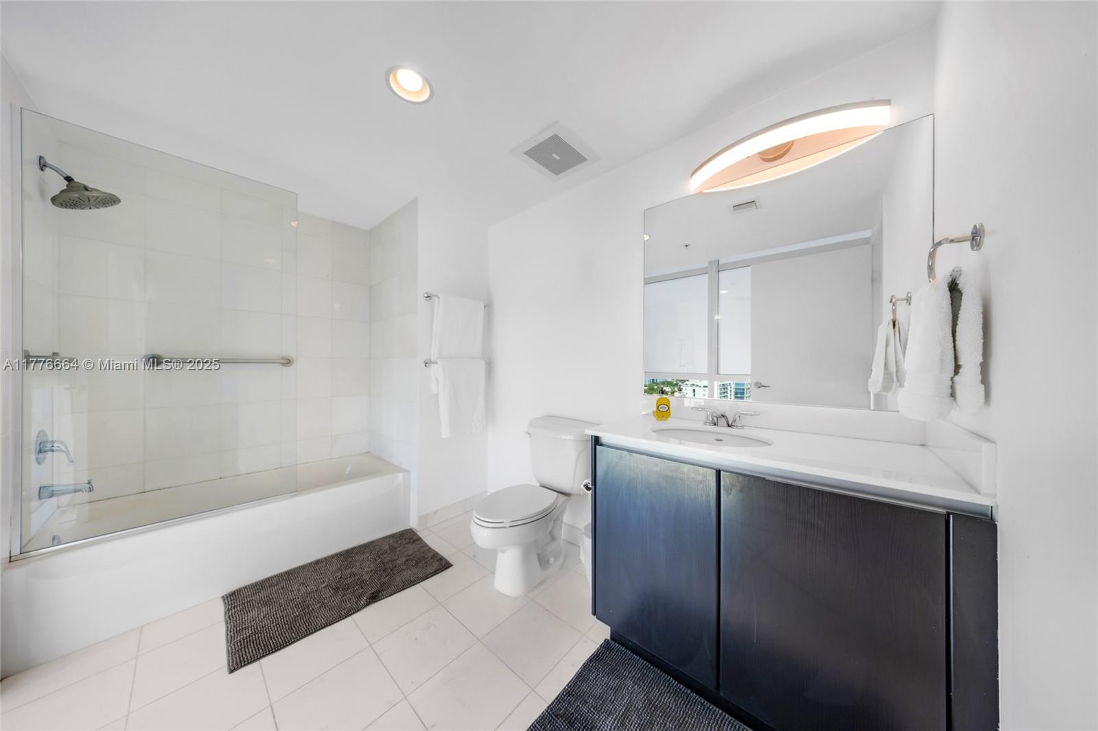 665 NE 25th St # 1201