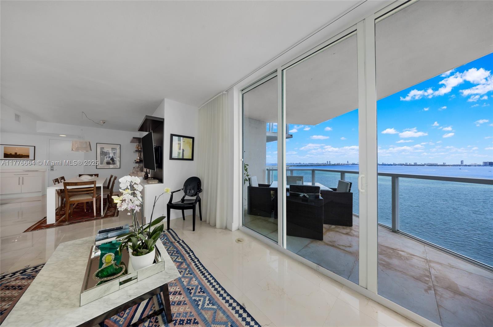 665 NE 25th St # 1201