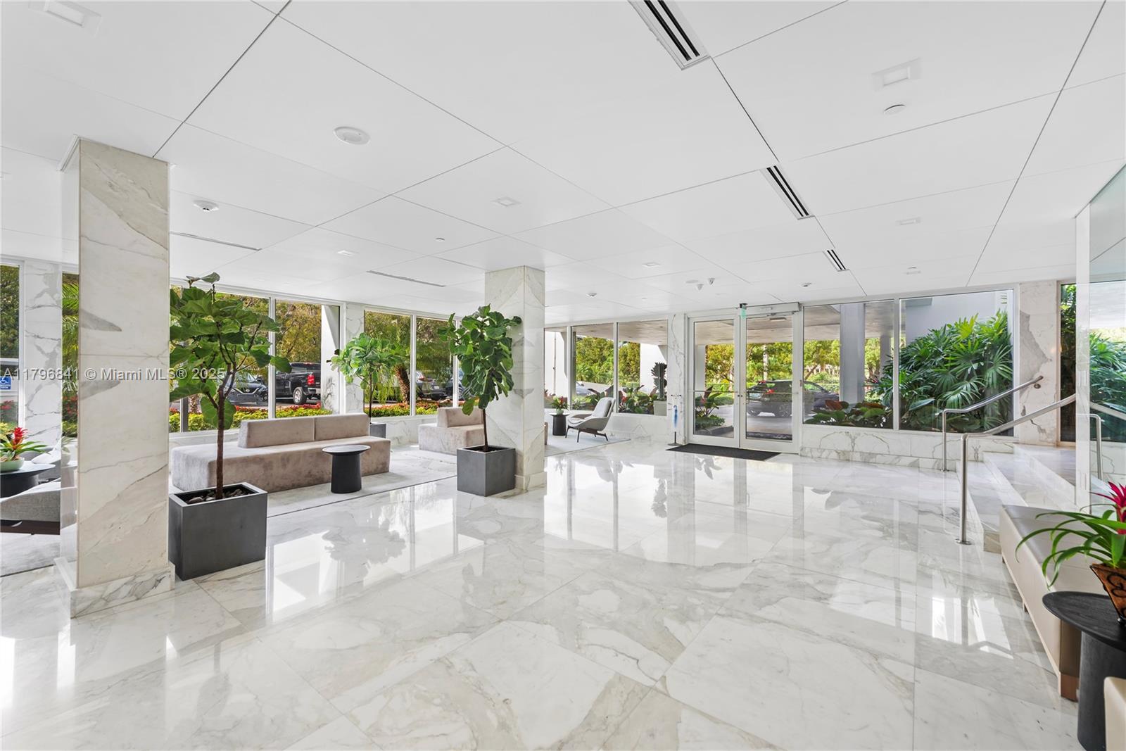 199 Ocean Lane Dr # 1007