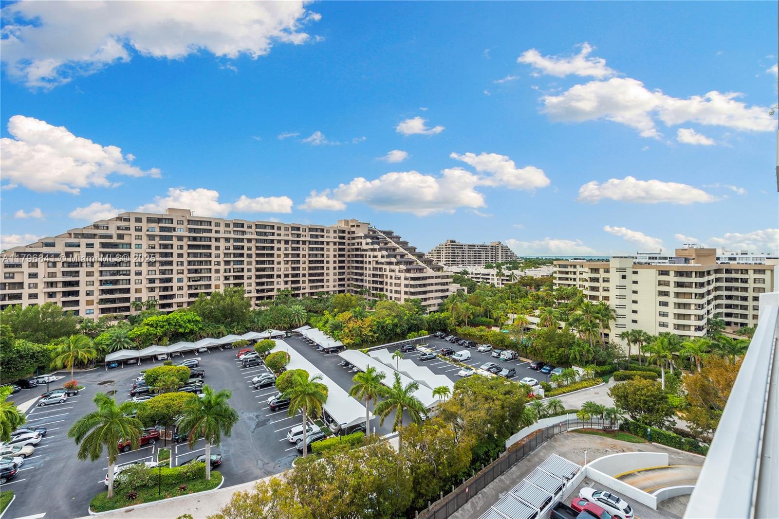 199 Ocean Lane Dr # 1007