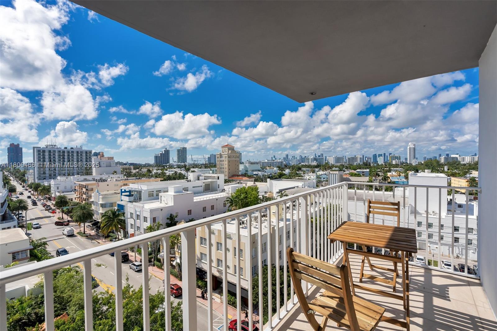 1255 Collins Ave # 903