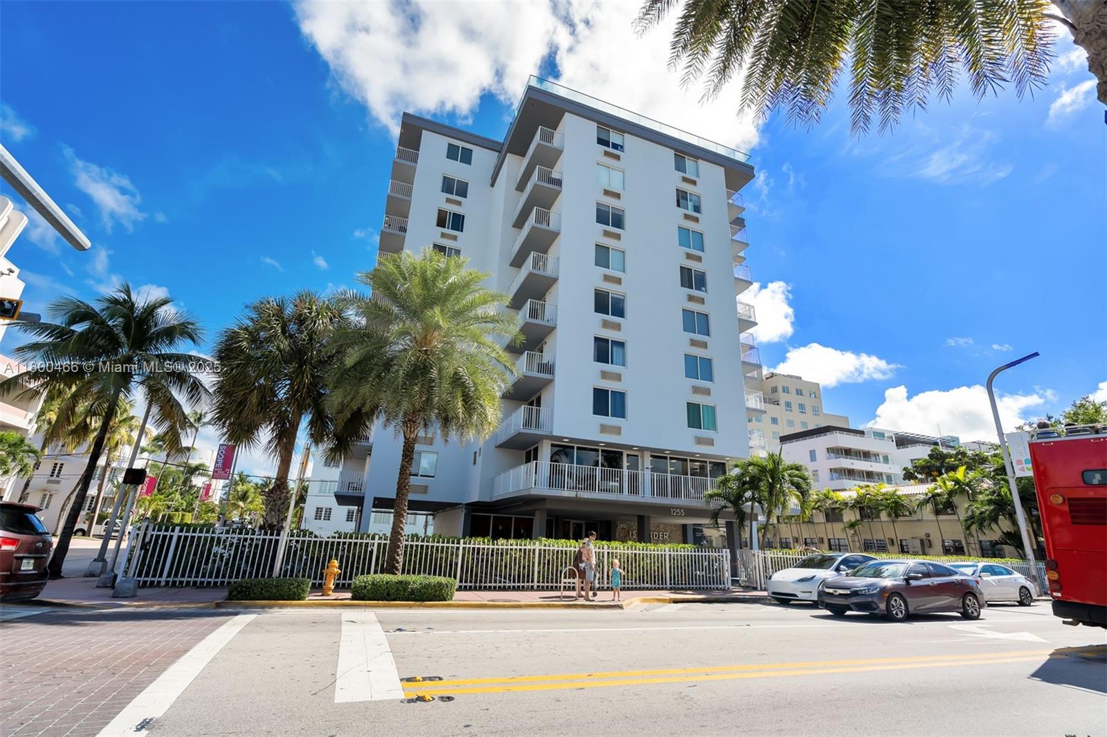 1255 Collins Ave # 903