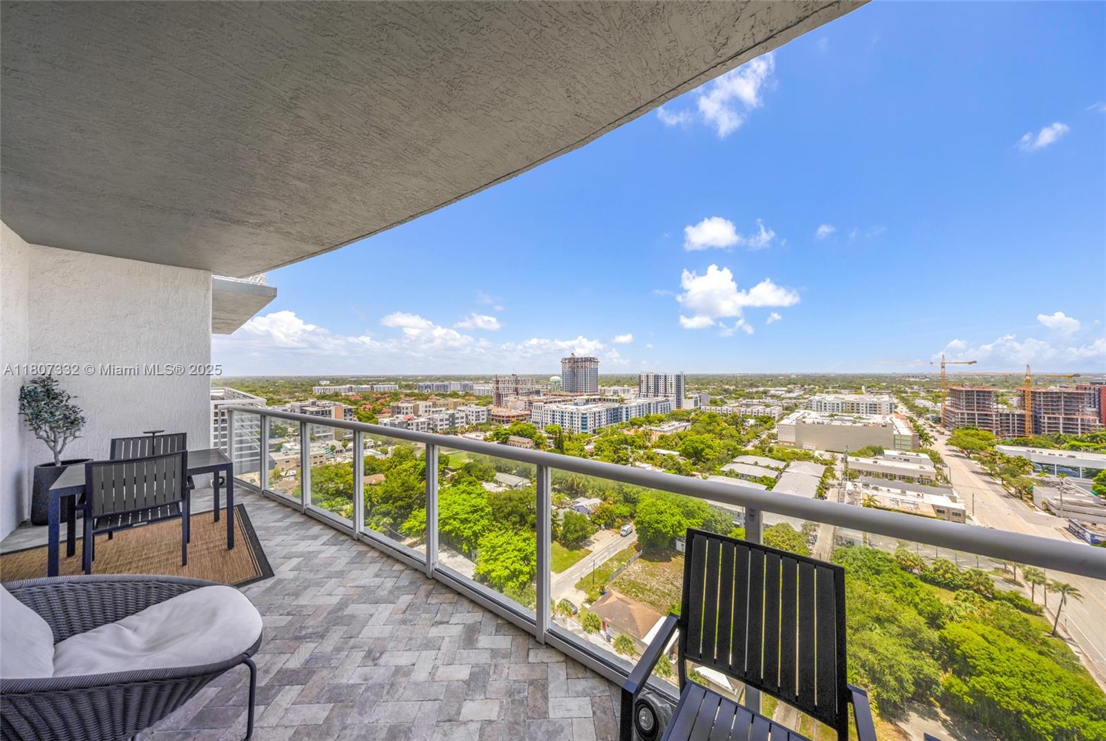 315 NE 3rd Ave # 1809