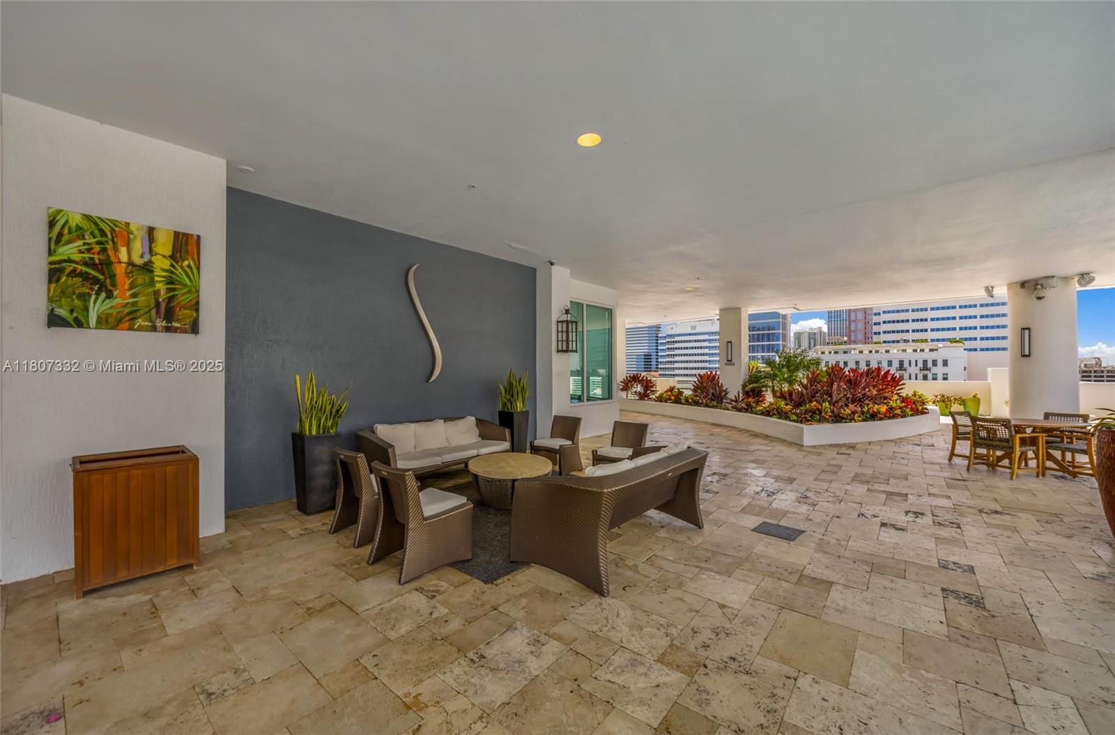 315 NE 3rd Ave # 1809