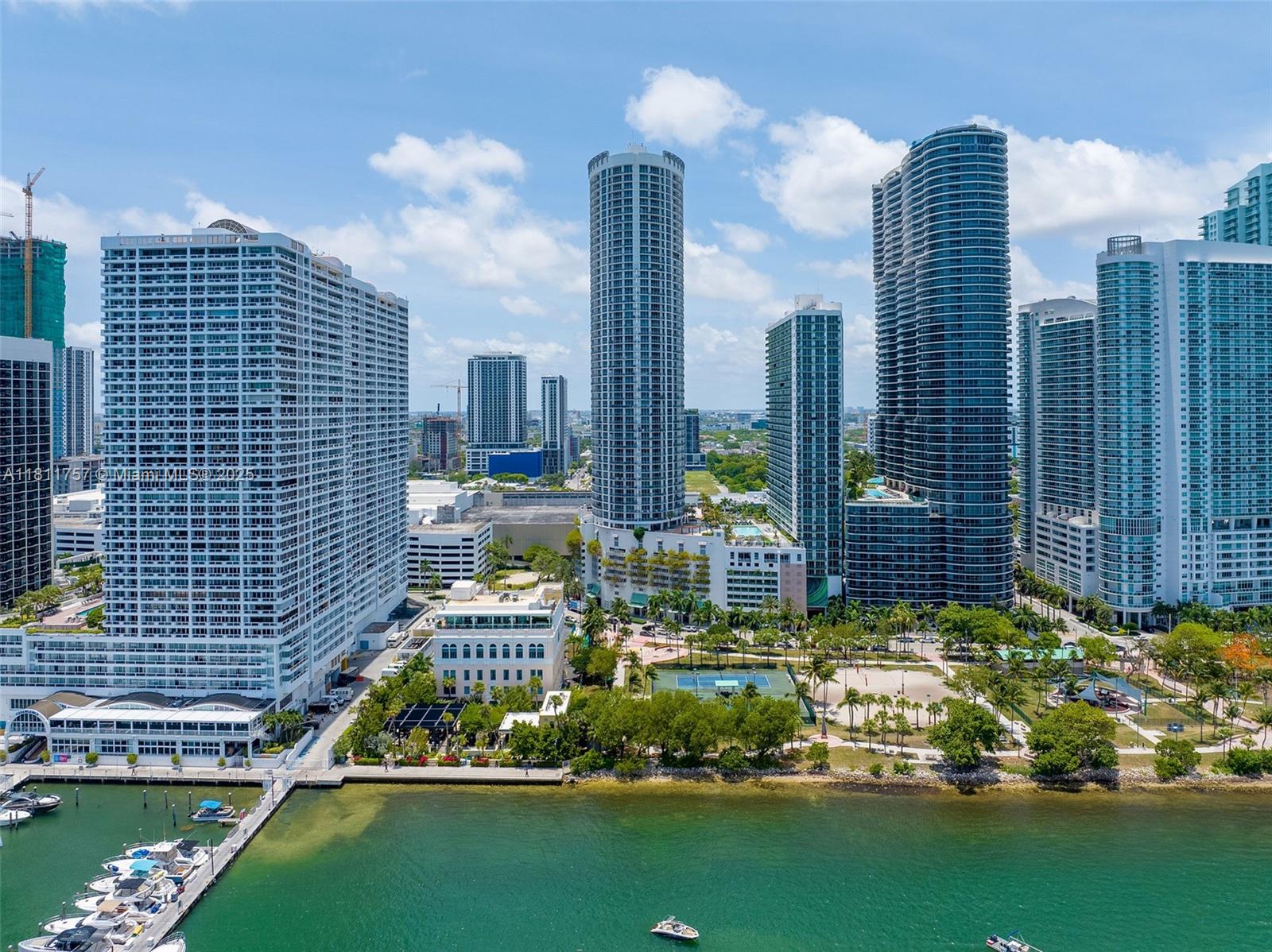1750 N Bayshore Dr # 1407