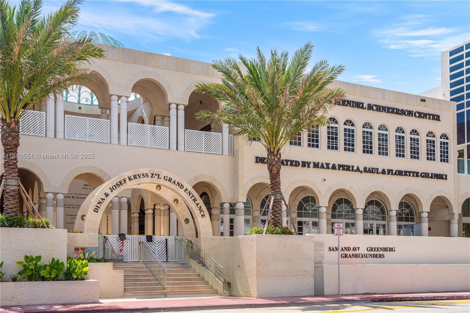 10201 E Broadview Dr