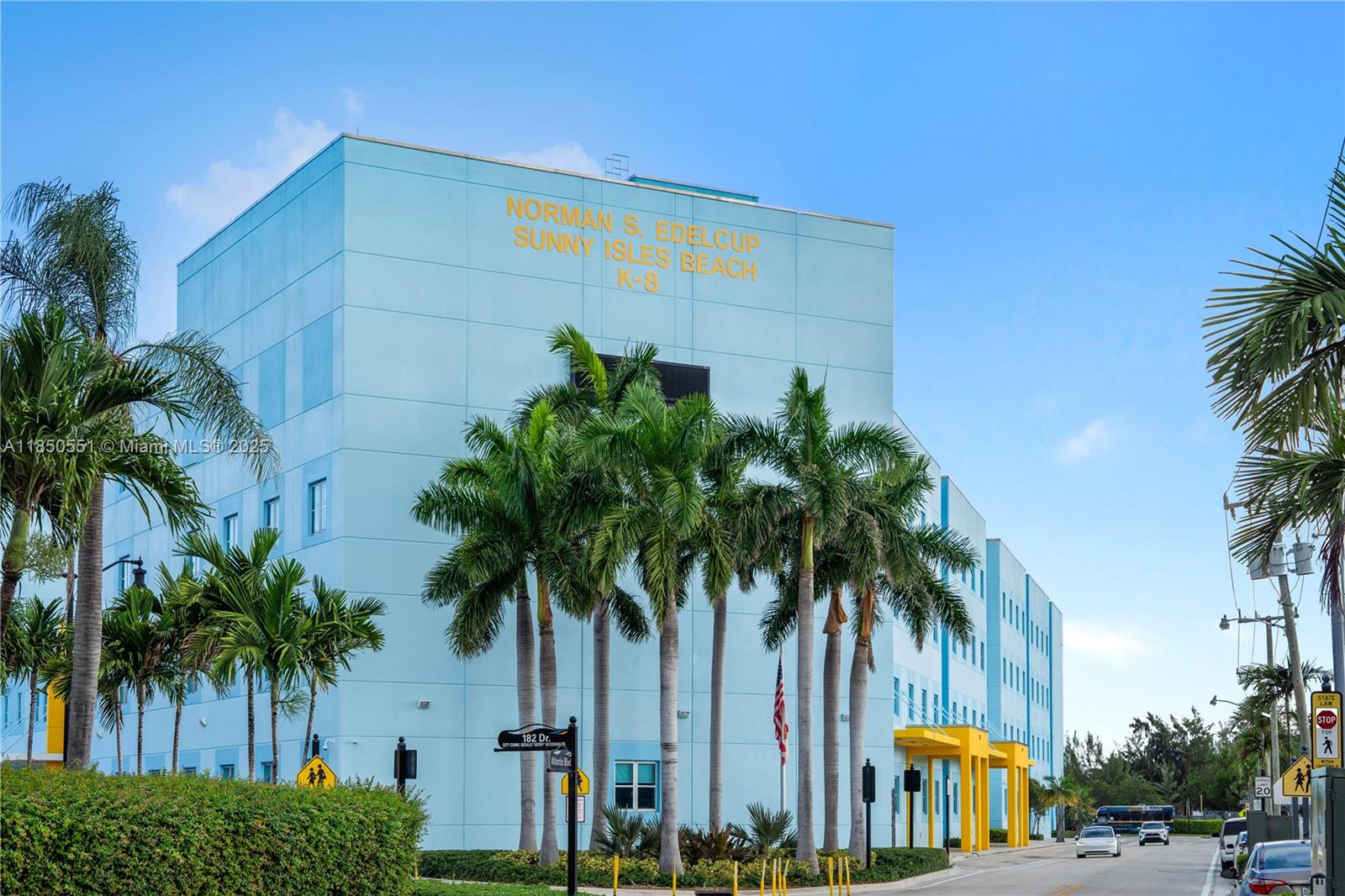 10201 E Broadview Dr