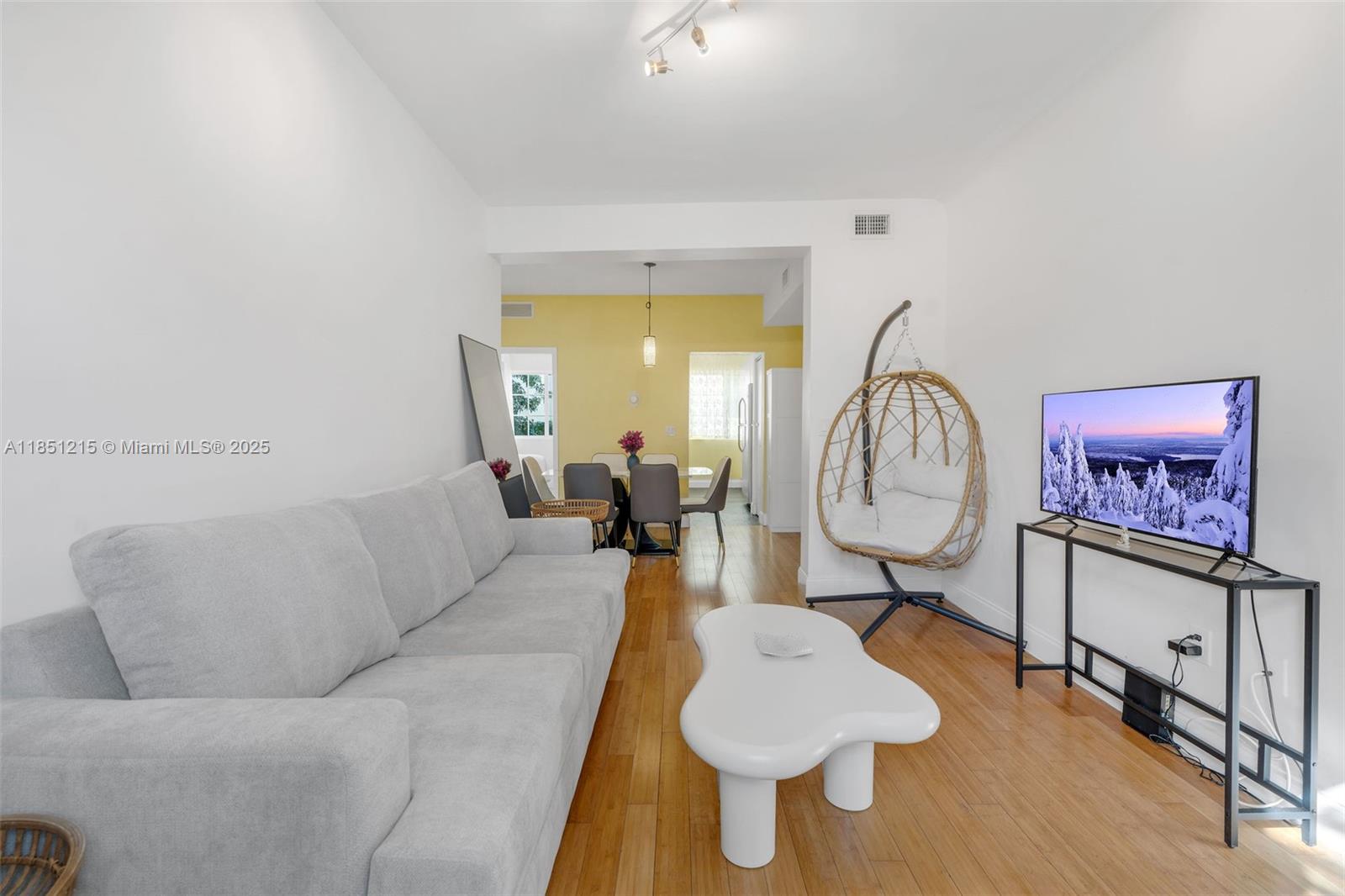 1510 Meridian Ave # 12
