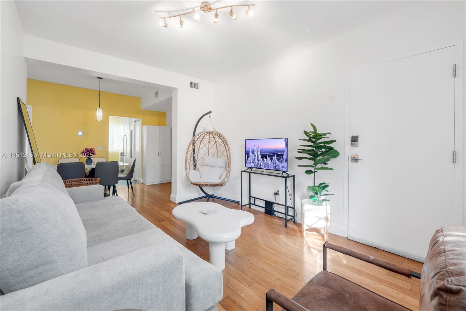 1510 Meridian Ave # 12