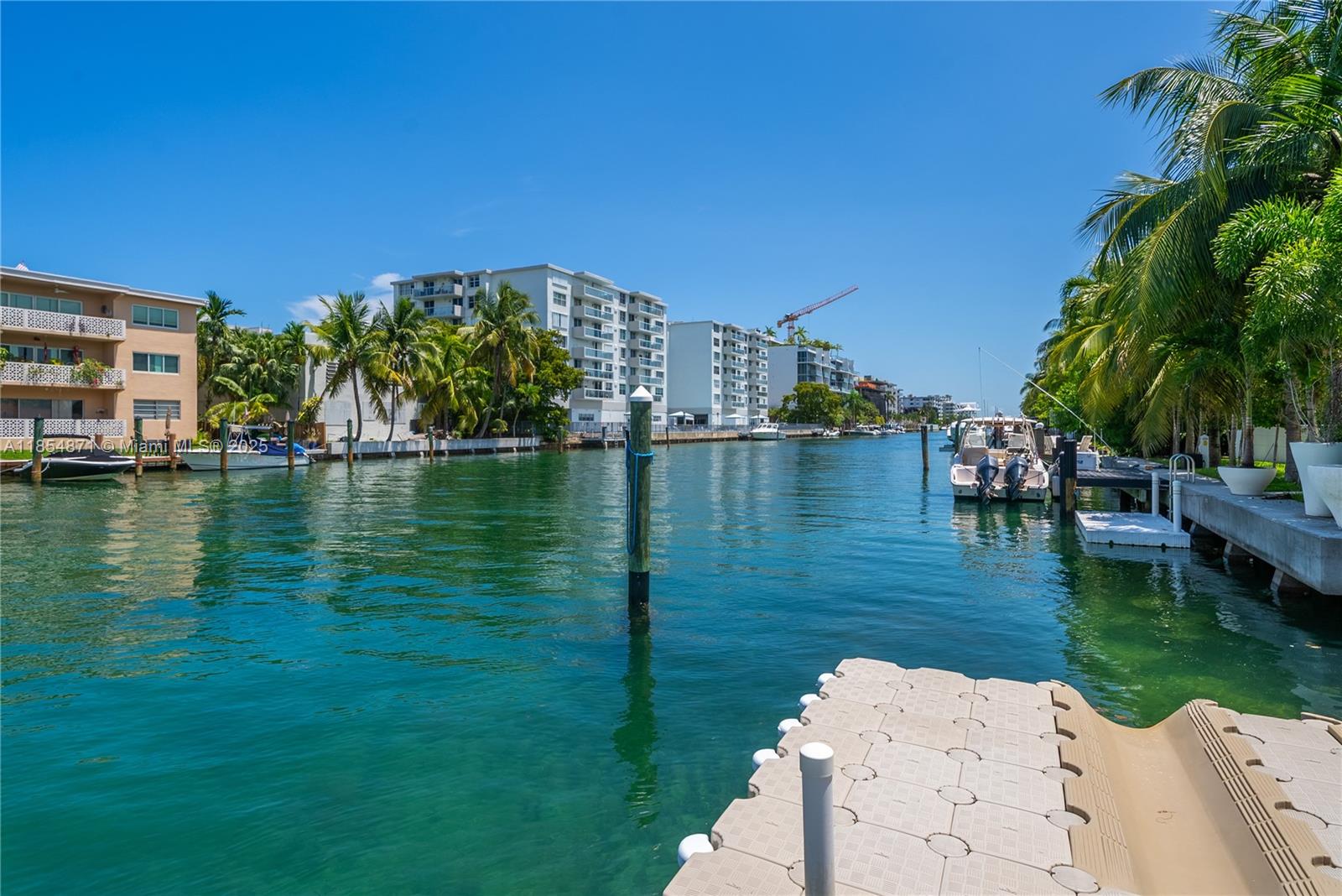 10201 E Broadview Dr