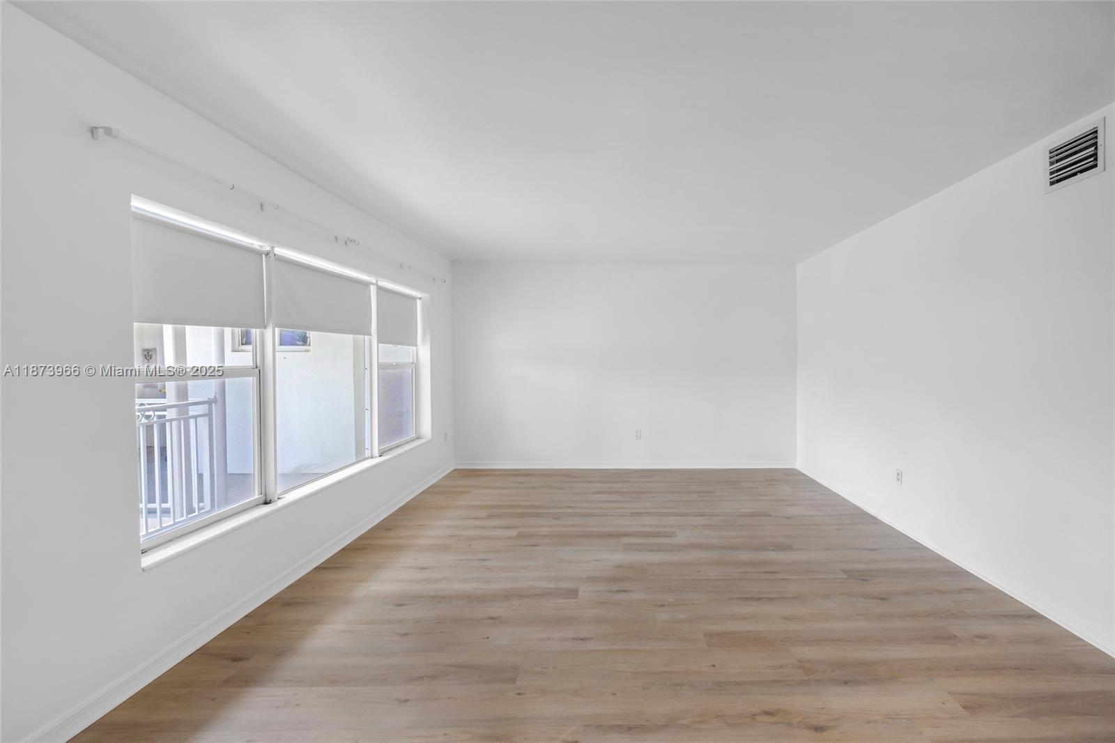 10001 W Bay Harbor Dr # 404