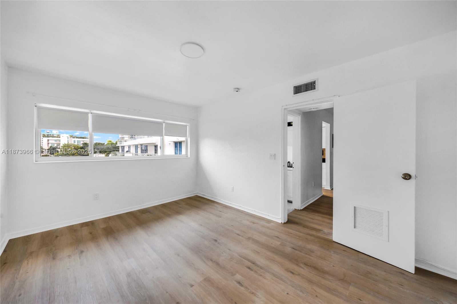 10001 W Bay Harbor Dr # 404